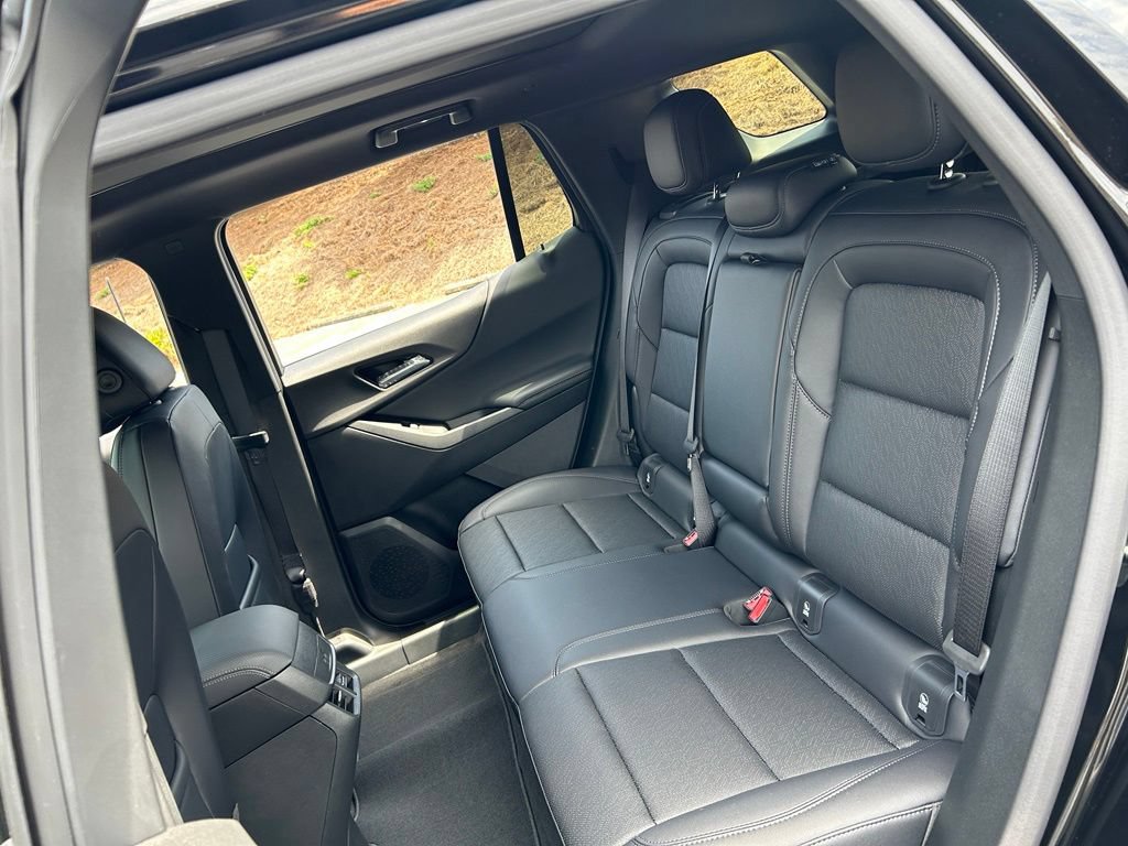 2027 Chevrolet Equinox LT - Photo 40