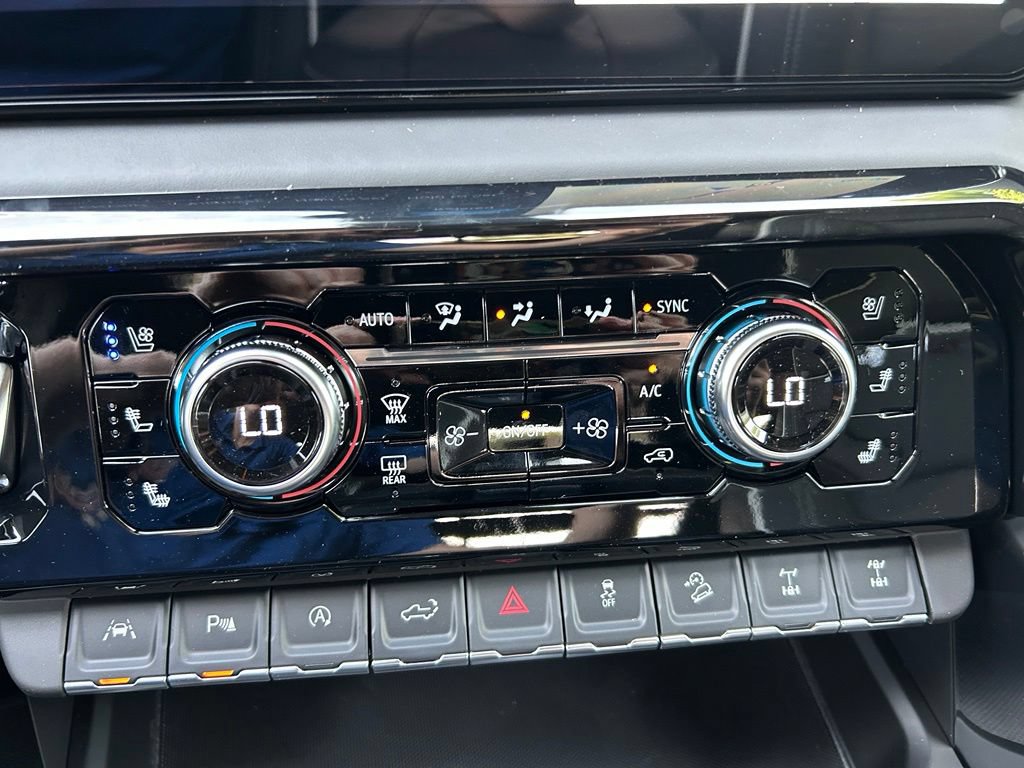 2026 GMC Sierra 1500 AT4X - Photo 40