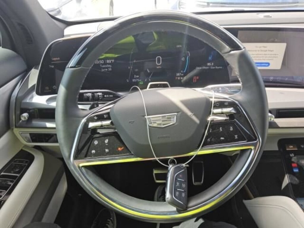 Used 2026 CADILLAC VISTIQ Luxury SUV
