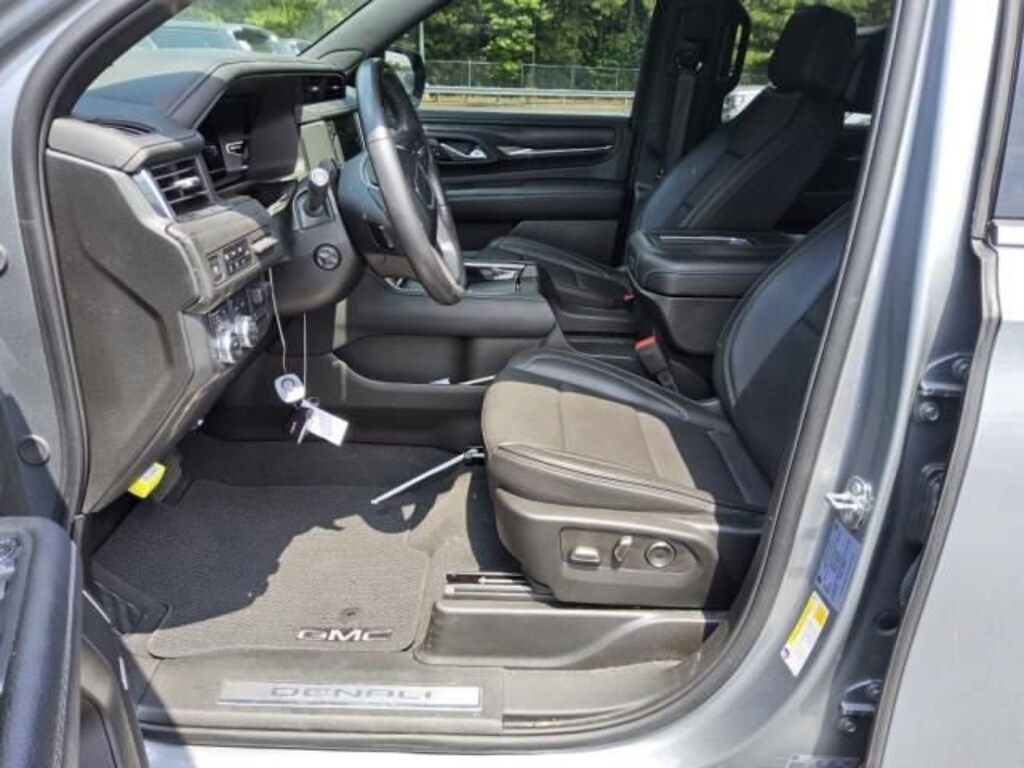 Used 2024 GMC Yukon XL Denali SUV