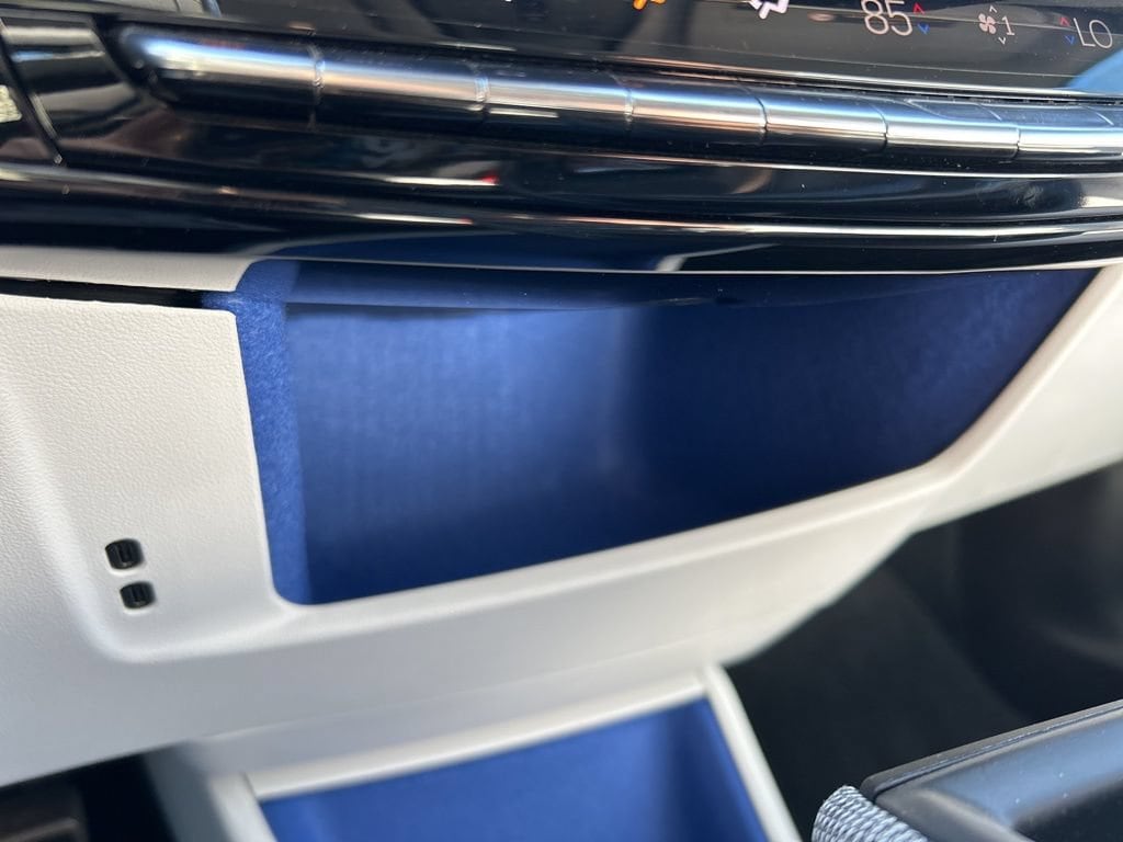 2025 Cadillac OPTIQ Luxury 1 - Photo 35