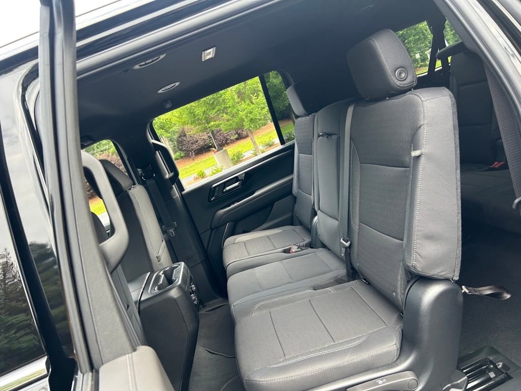 2026 Chevrolet Suburban LS - Photo 37