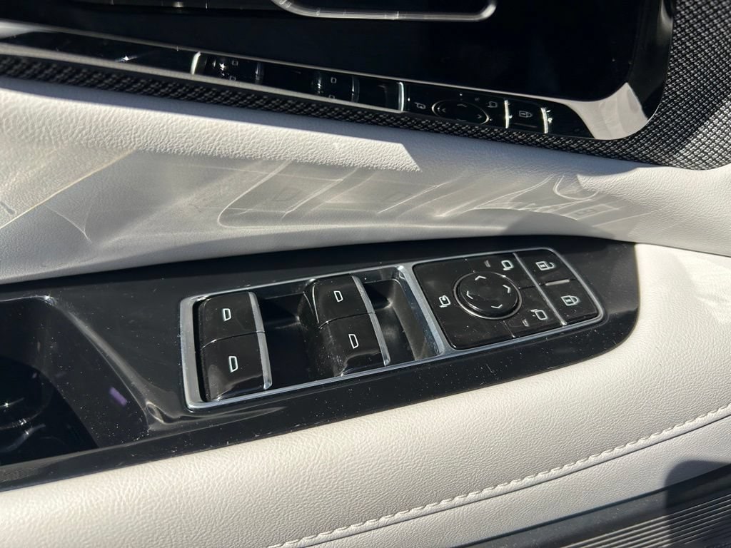 2025 Cadillac OPTIQ Luxury 1 - Photo 63
