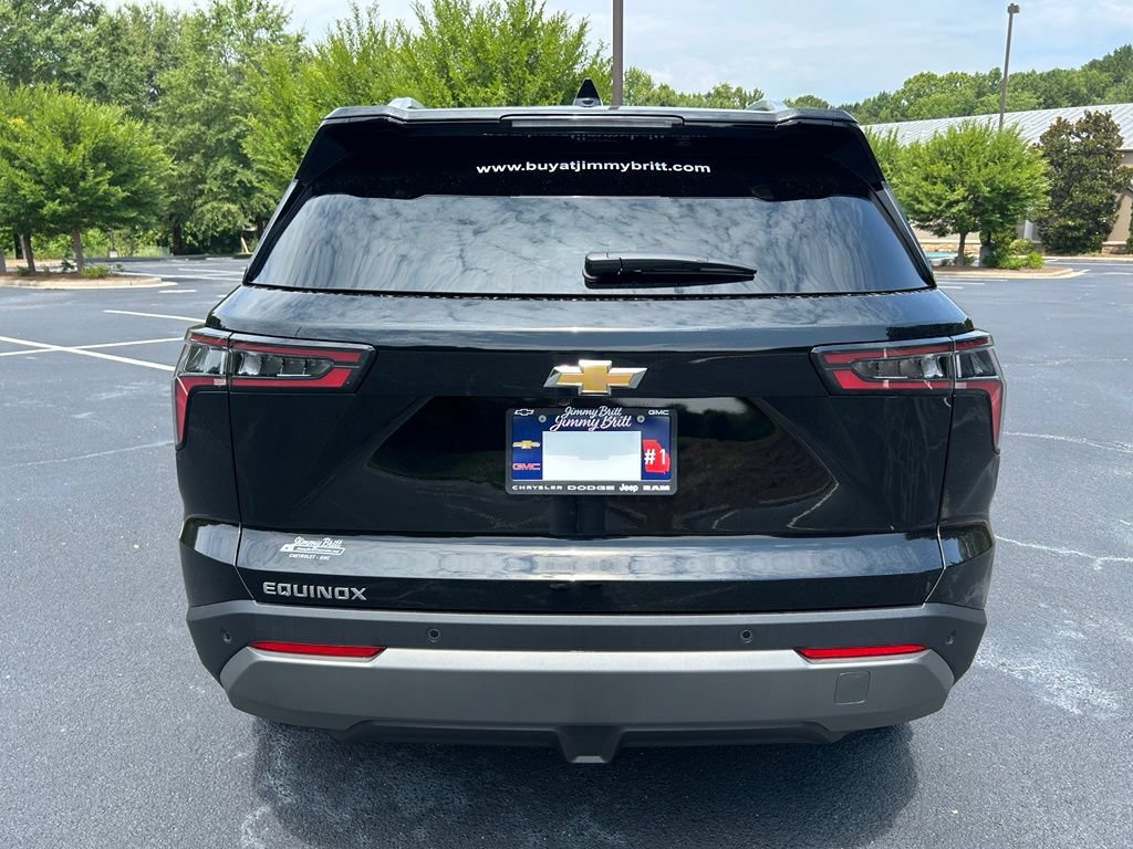 2027 Chevrolet Equinox LT - Photo 20