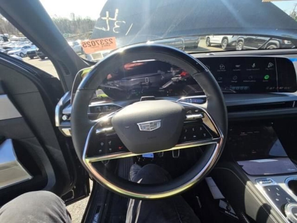 Used 2026 CADILLAC VISTIQ Sport SUV