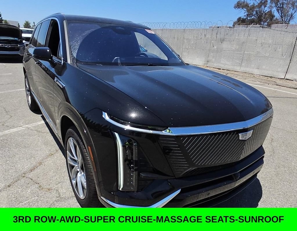 Used 2026 CADILLAC VISTIQ Luxury SUV