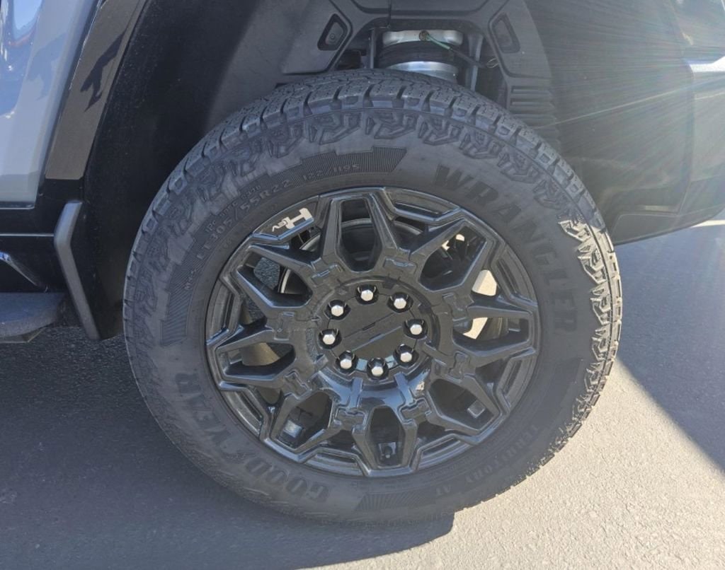 Used 2025 GMC HUMMER EV 2X with VIN 1GKB0NDE9SU107186 for sale in Greensboro, GA