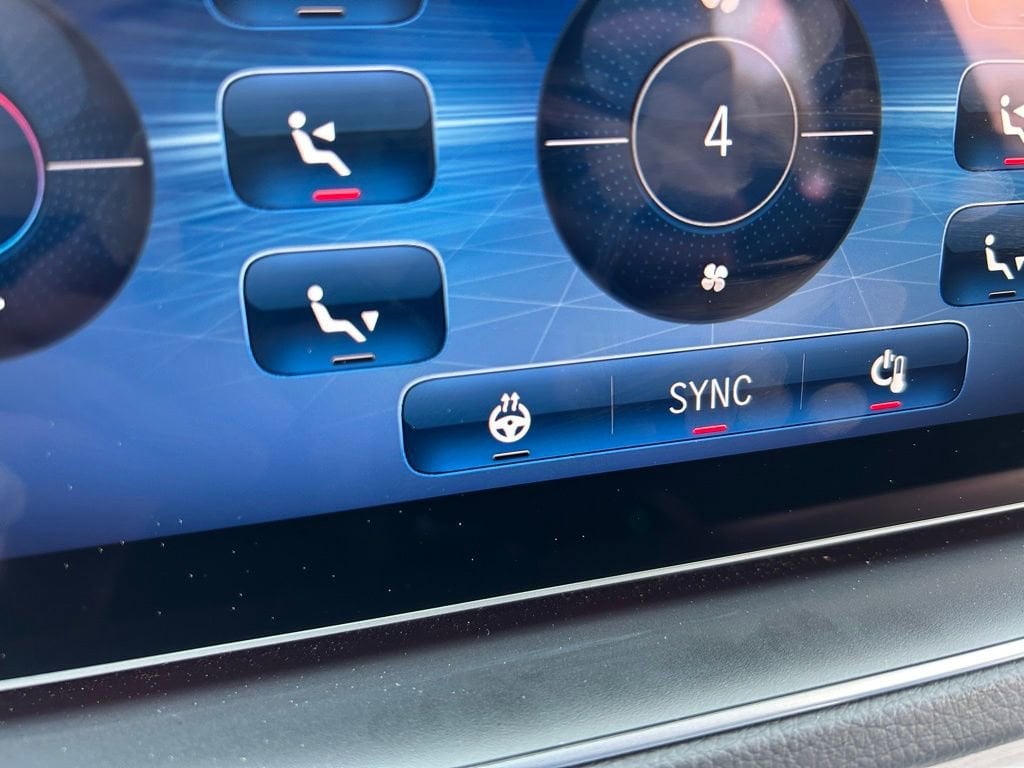 2025 Mercedes-Benz GLS Base - Photo 30