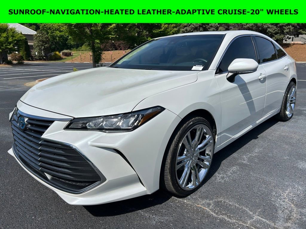 2022 Toyota Avalon XLE