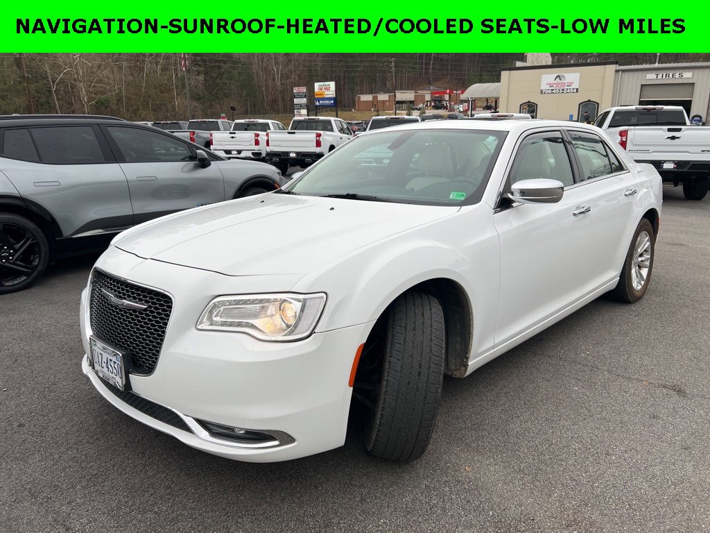 2016 Chrysler 300 C