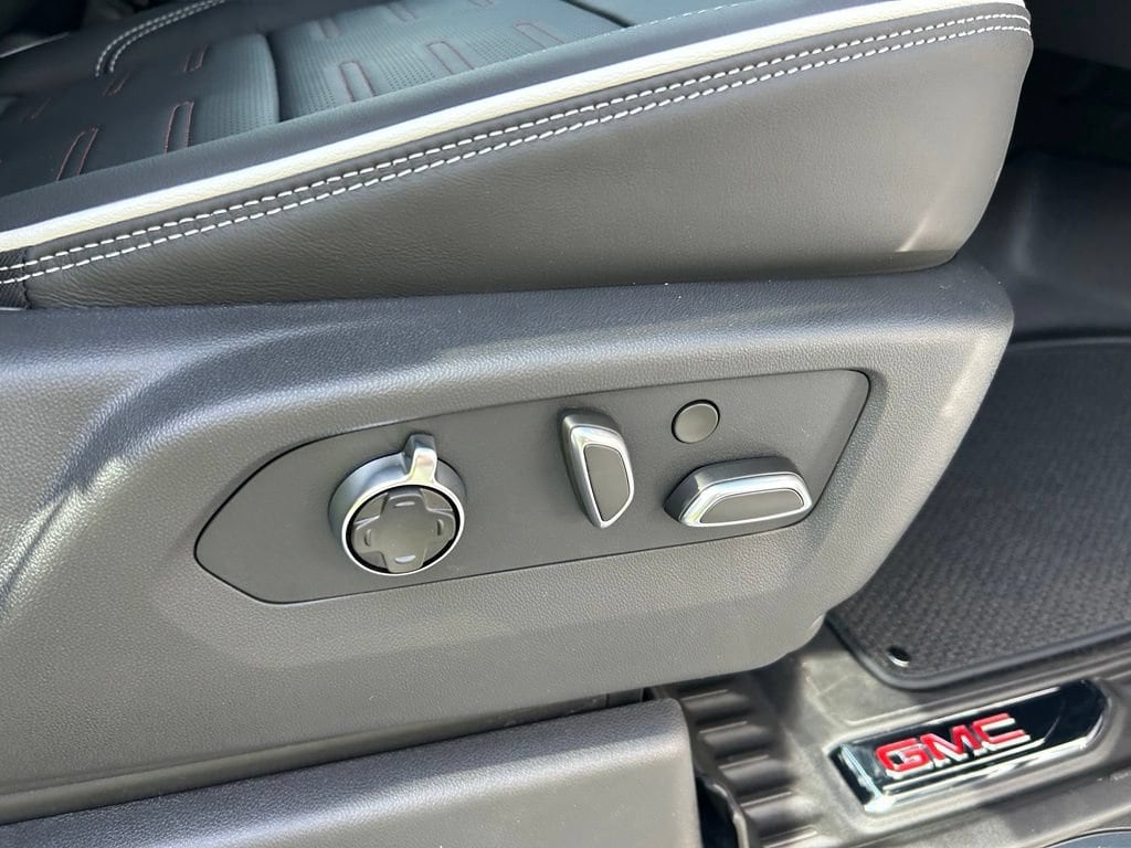2026 GMC Sierra 1500 AT4X - Photo 59