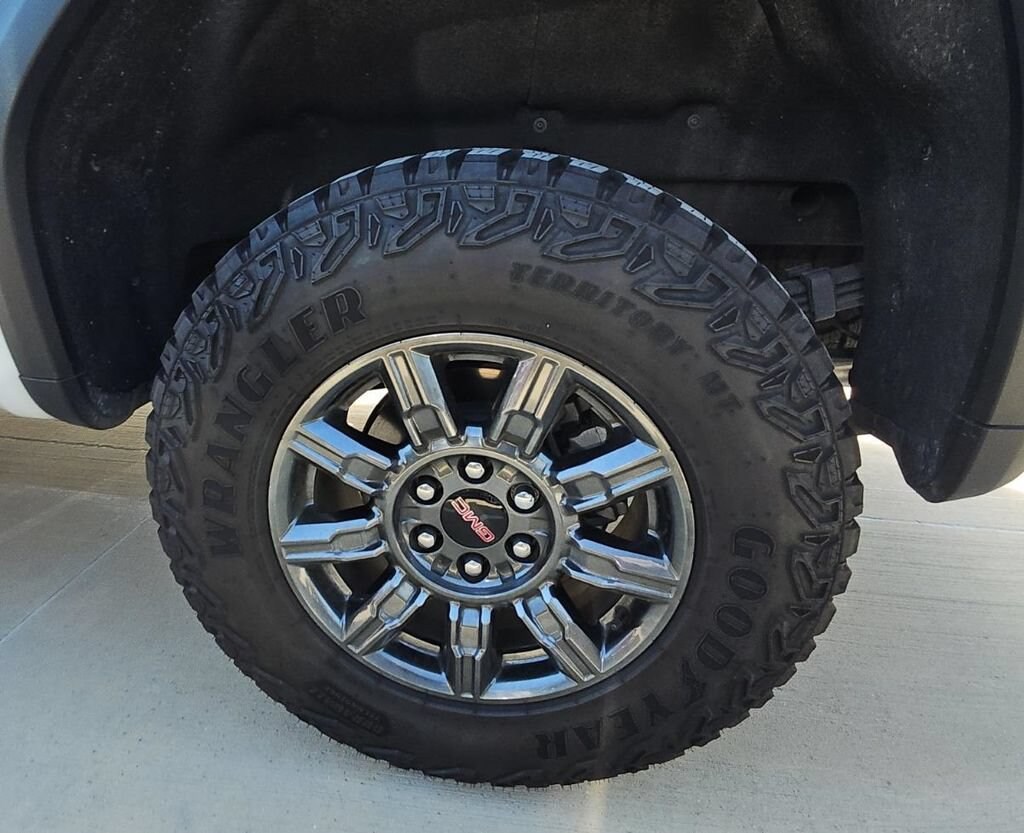 Used 2025 GMC Sierra 1500 AT4X Truck