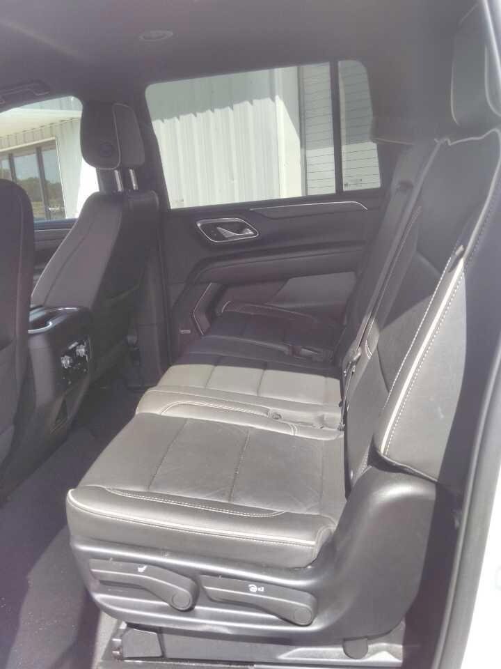 2024 Gmc Yukon XL SLT photo 4