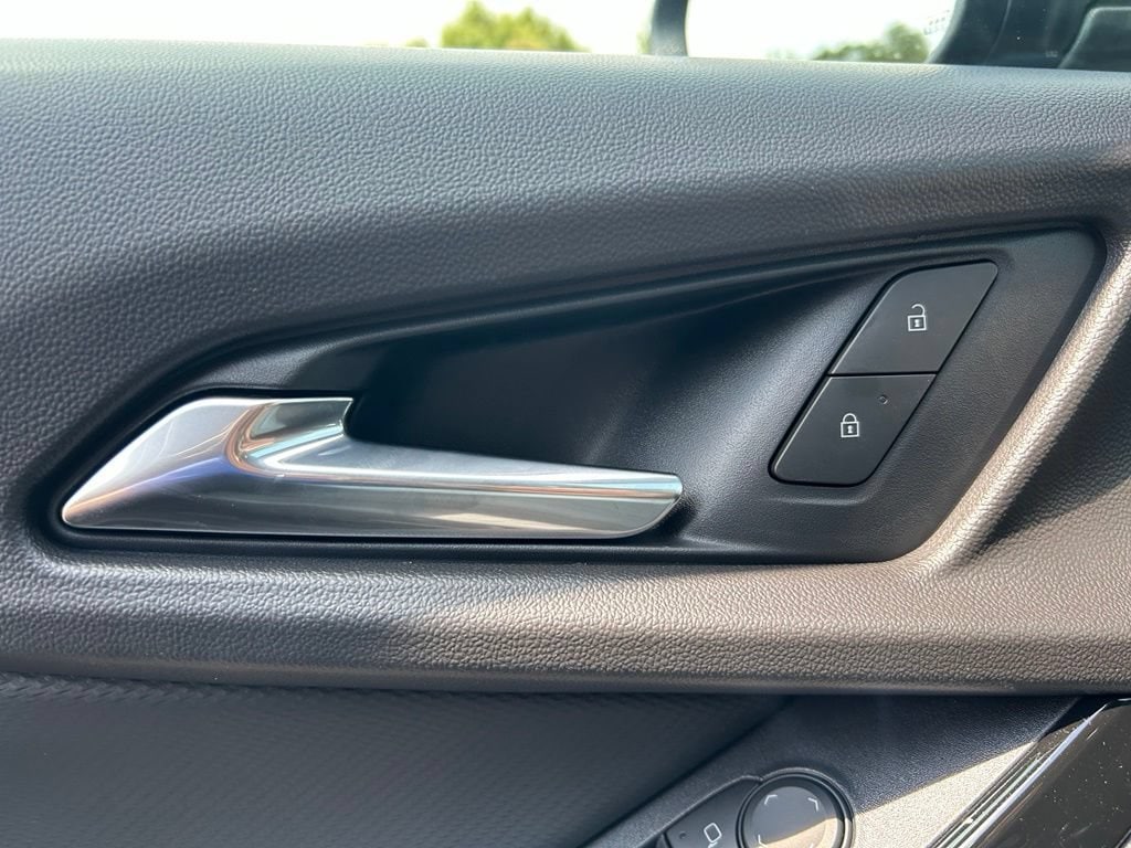 2027 Chevrolet Equinox LT - Photo 52