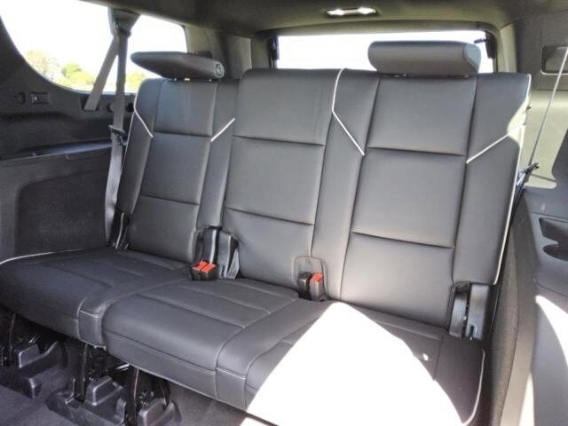 2024 Cadillac Escalade ESV Sport photo 4