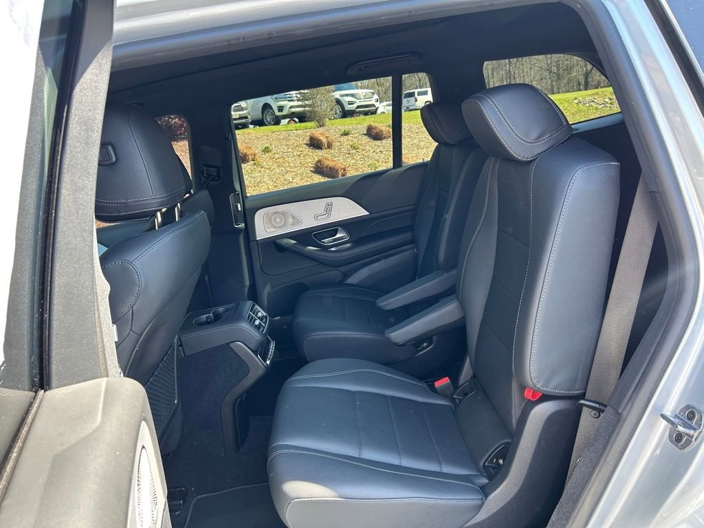 2025 Mercedes-Benz GLS Base - Photo 47