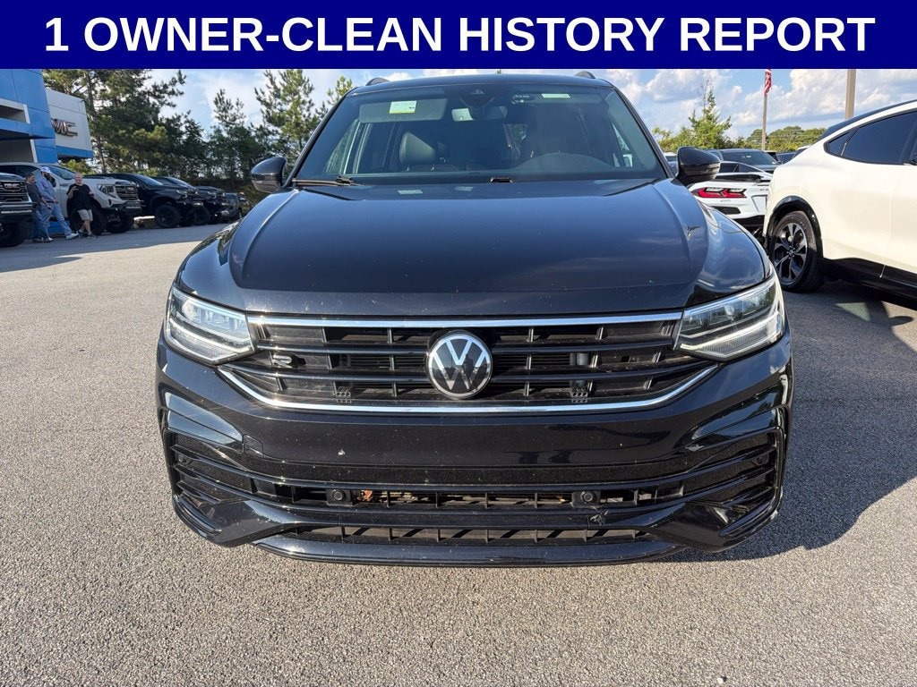 Used 2024 Volkswagen Tiguan SE R-Line Black