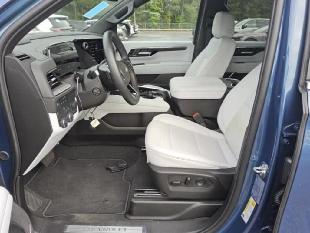 Used 2025 Chevrolet Suburban Premier SUV