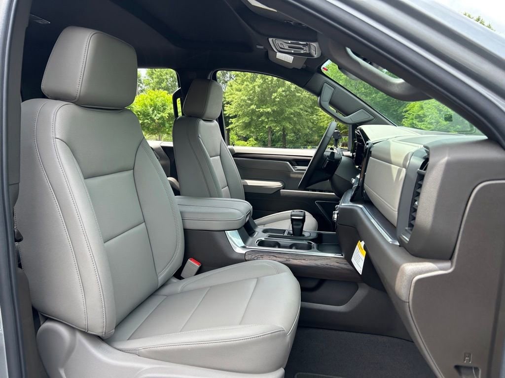 2026 GMC Sierra 1500 SLT - Photo 52