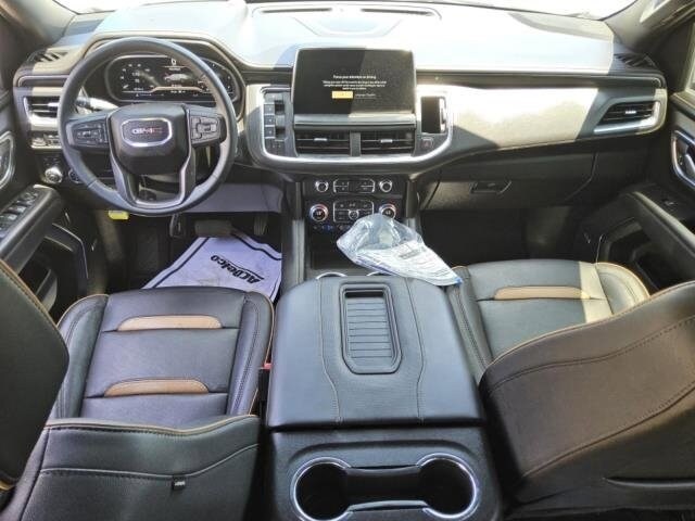 2023 Gmc Yukon AT4 photo 2