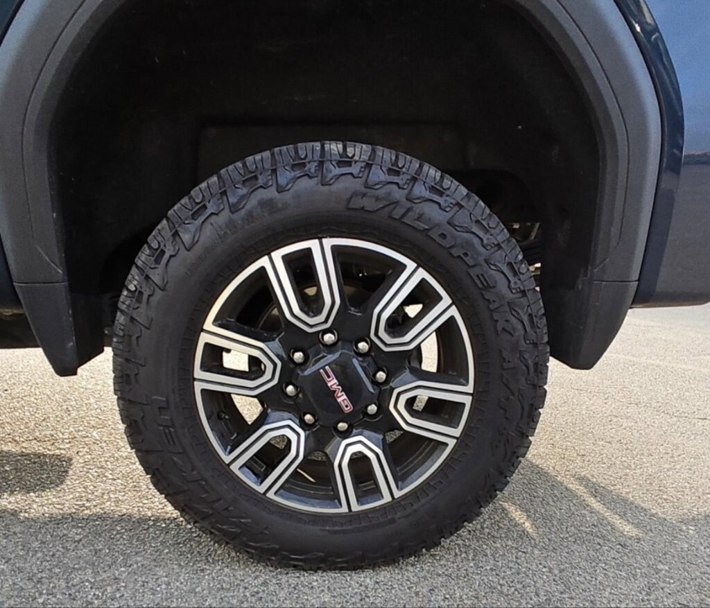 Used 2022 GMC Sierra 2500 HD AT4 Truck