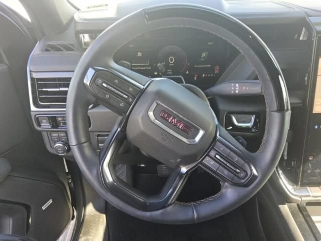 Used 2025 GMC Yukon AT4 SUV