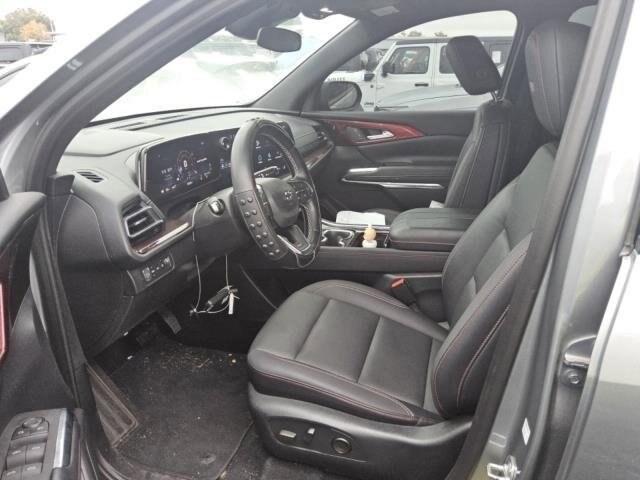 2024 Chevrolet Traverse Z71 photo 3