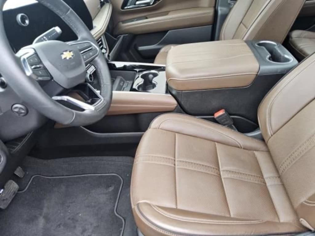 Used 2025 Chevrolet Suburban High Country SUV