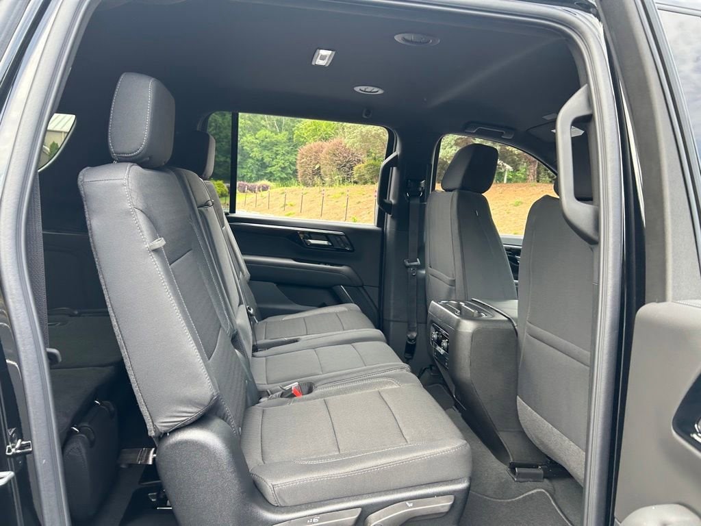 2026 Chevrolet Suburban LS - Photo 43