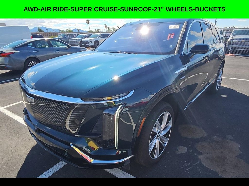 Used 2026 CADILLAC VISTIQ Luxury SUV