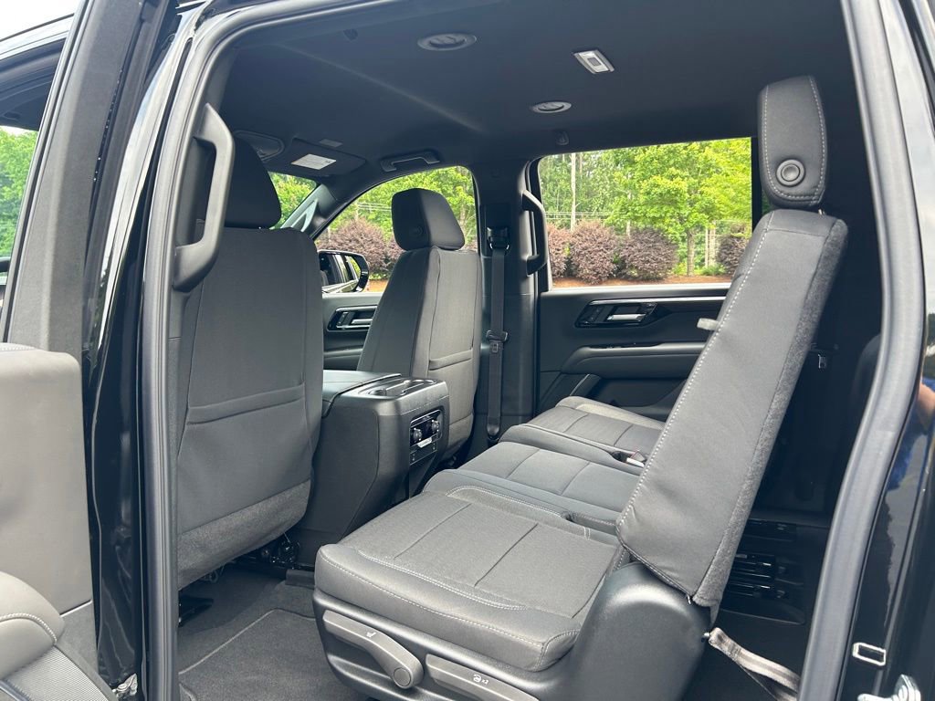 2026 Chevrolet Suburban LS - Photo 36
