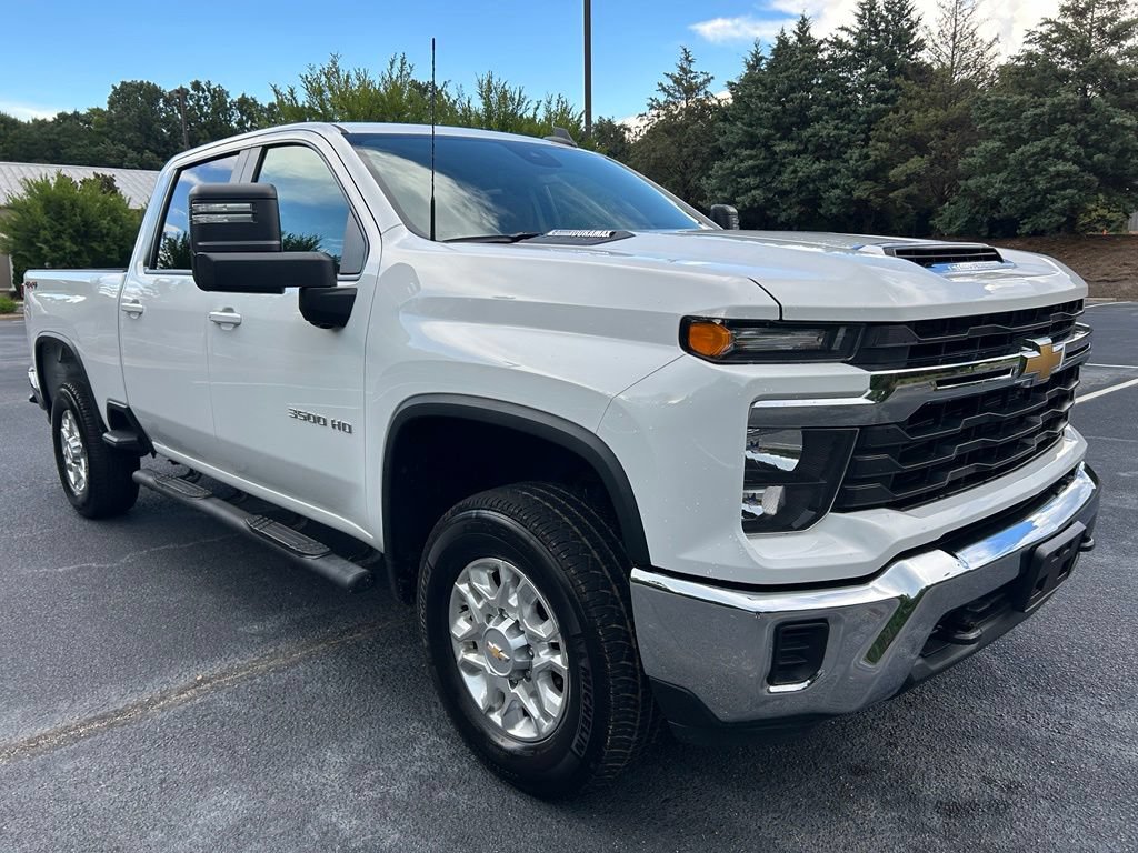 2024 Chevrolet Silverado 3500HD LT - Photo 21