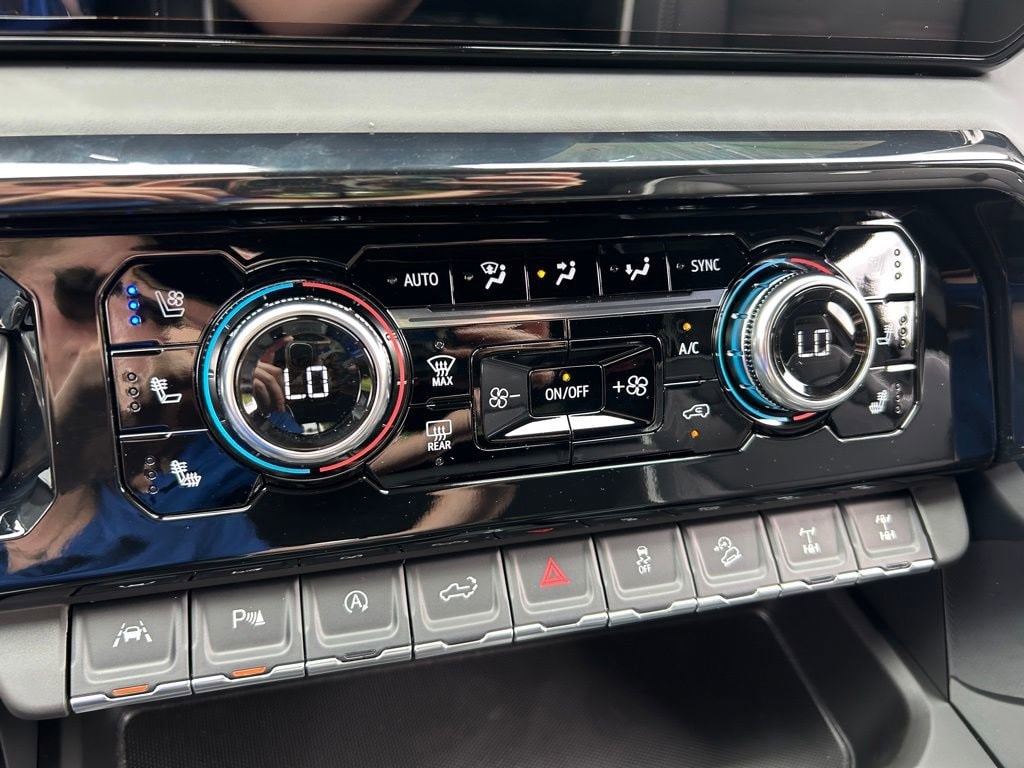 2026 GMC Sierra 1500 AT4X - Photo 39