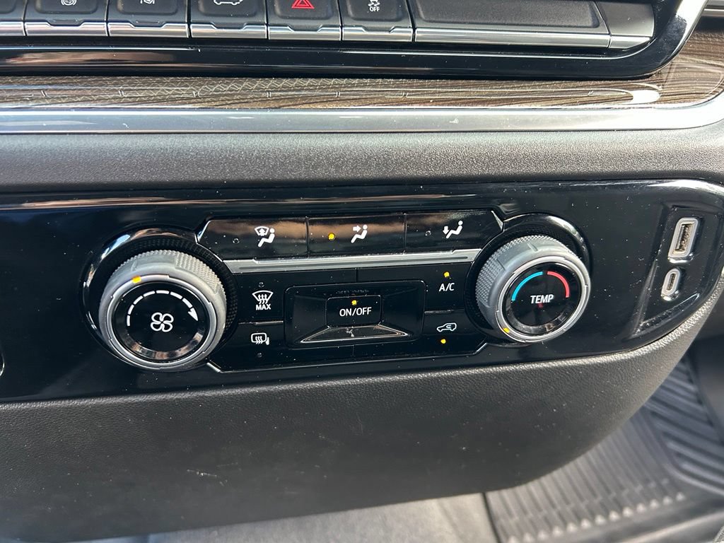 2024 Chevrolet Silverado 3500HD LT - Photo 37