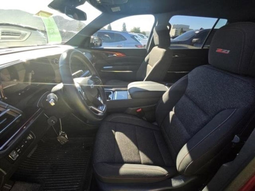 Used 2024 Chevrolet Traverse Z71 SUV
