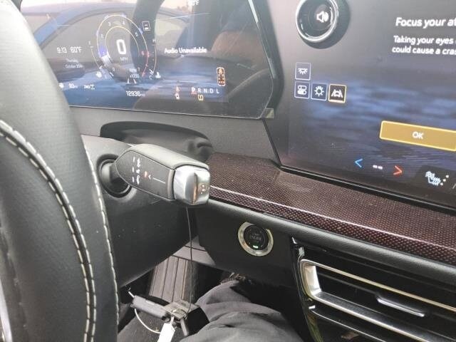 2024 Chevrolet Traverse Z71 photo 2