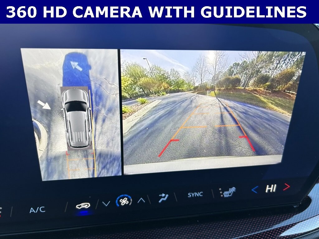 Used 2024 Chevrolet Traverse Z71 SUV