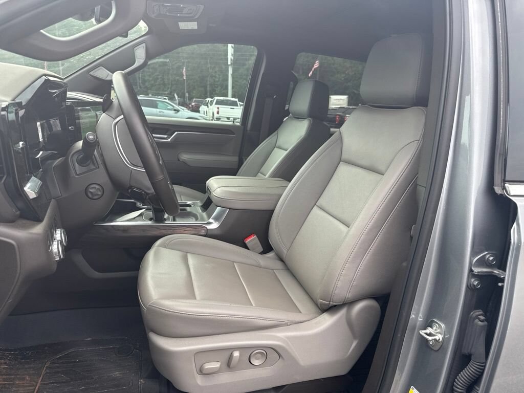 Used 2025 GMC Sierra 1500 SLT Truck
