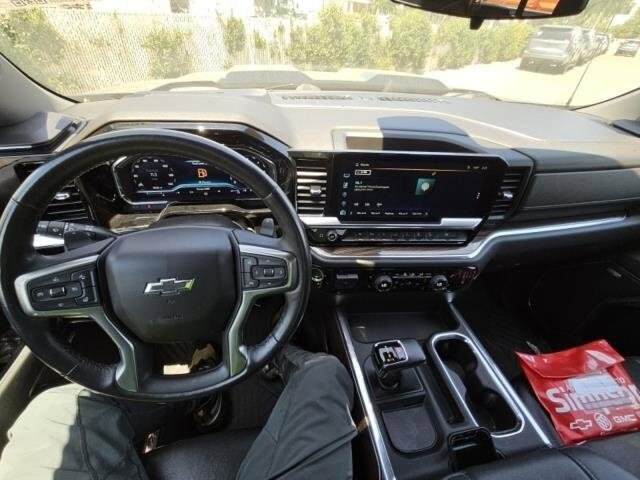 2022 Chevrolet Silverado Trail Boss LT photo 3