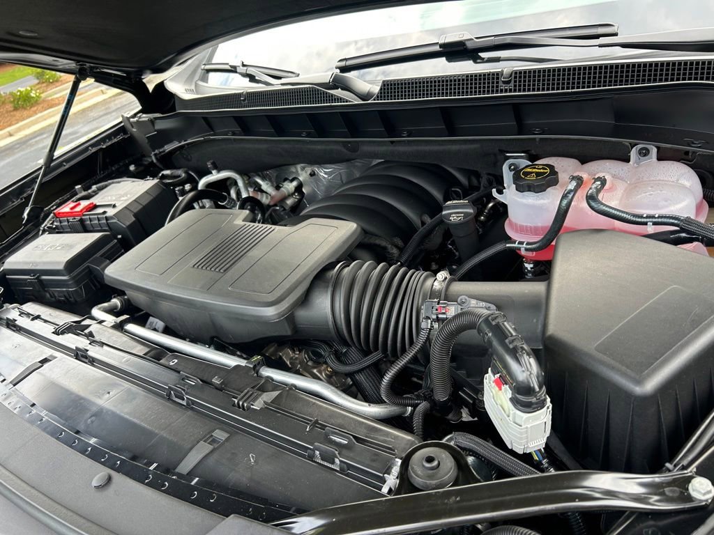 2026 Chevrolet Suburban LS - Photo 58