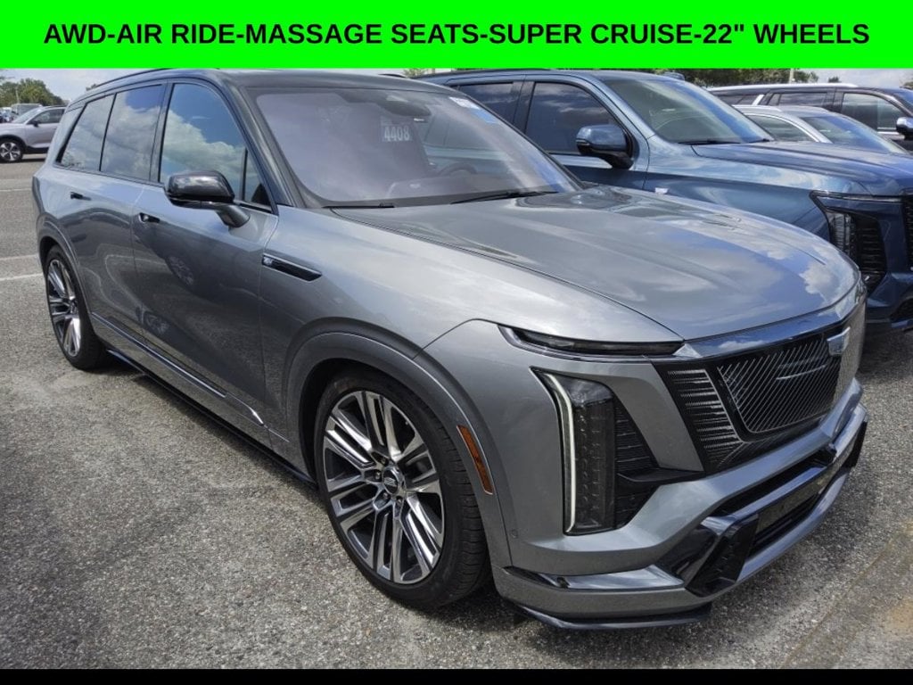 Used 2026 CADILLAC VISTIQ Platinum SUV