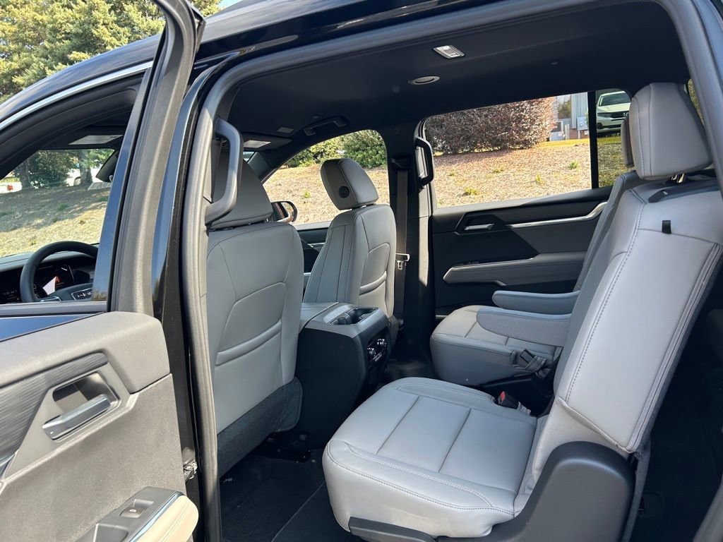 2026 GMC Acadia Elevation - Photo 37