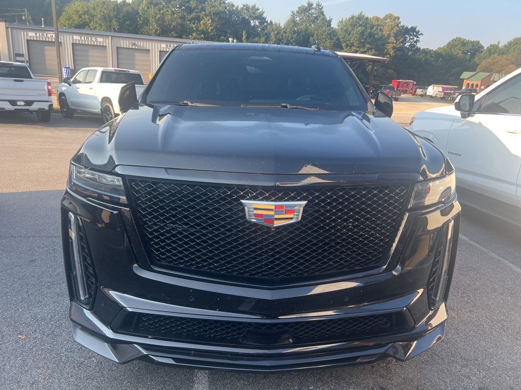 2023 Cadillac Escalade photo 2