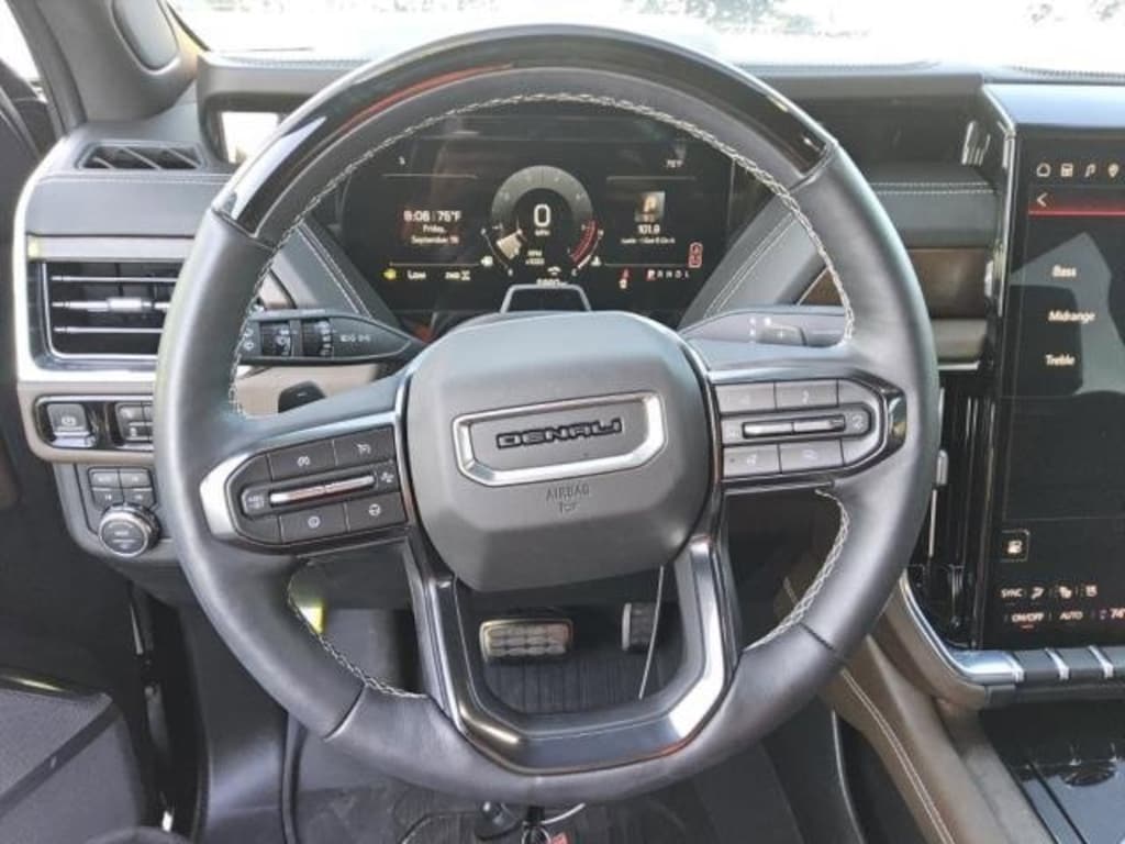 Used 2025 GMC Yukon Denali Ultimate SUV