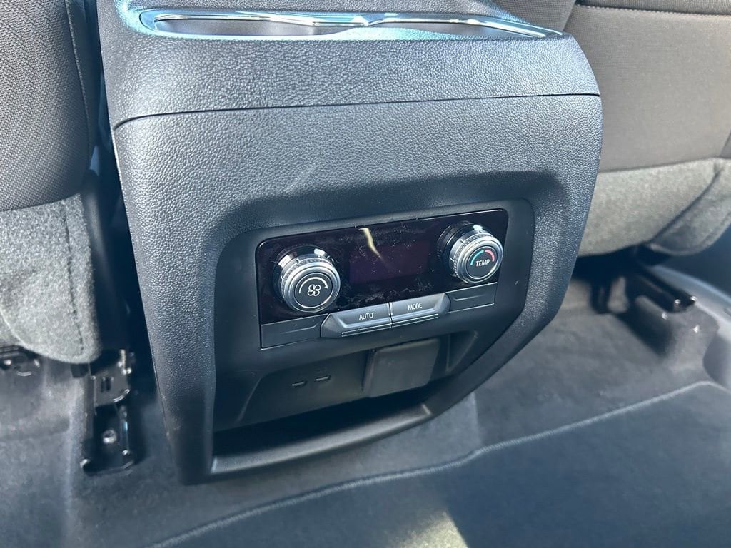 2026 GMC Acadia Elevation - Photo 38