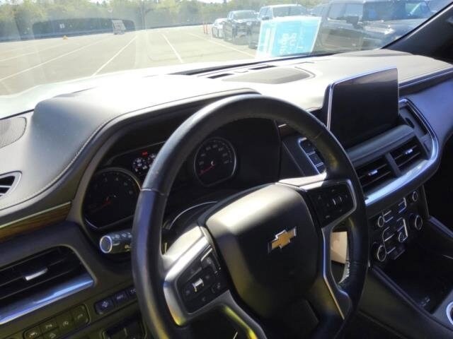 2021 Chevrolet Tahoe Premier photo 2