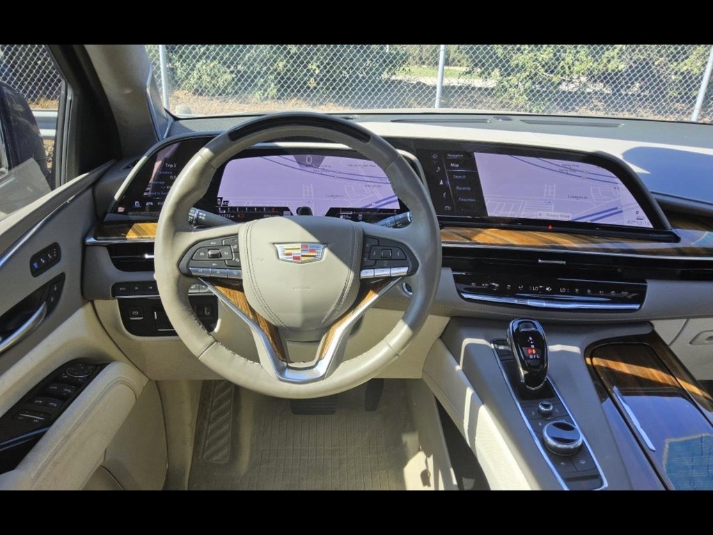 2024 Cadillac Escalade Sport Platinum photo 3