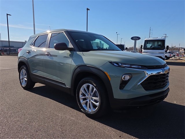 2026 Chevrolet Trailblazer LS's photo