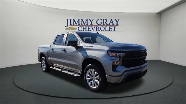 2026 Chevrolet Silverado Base's photo