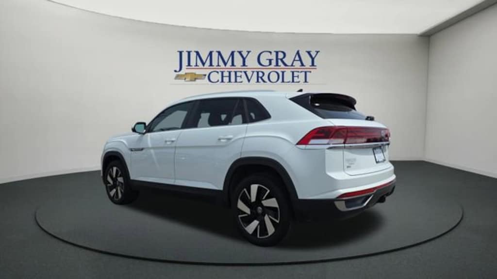 Used 2024 Volkswagen Atlas Cross Sport 2.0T SE w/Technology SUV